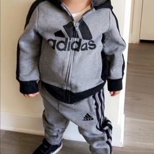 Adidas boys sweat suit